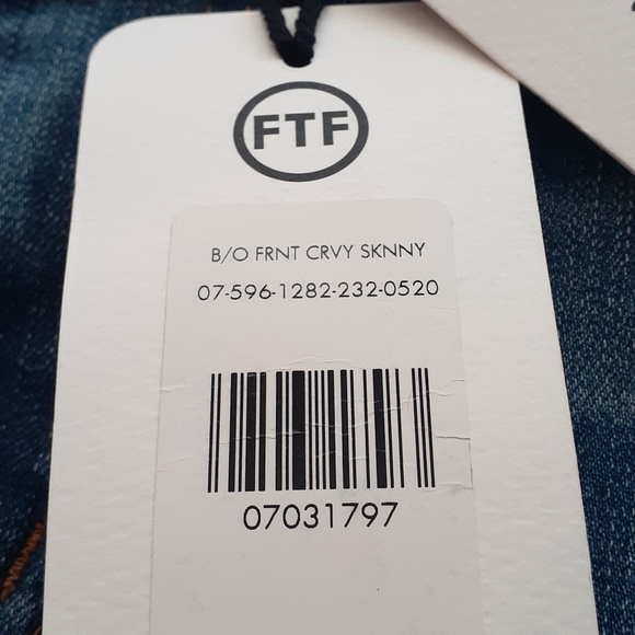 #23❤️ FTF HIGH RISE BLOWOUT CURVY FIT SKINNY JEANS - Picture 6 of 11